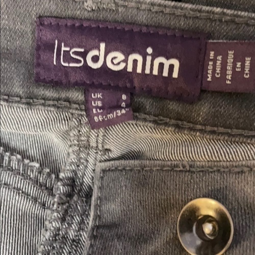 It’s denim jeans size 4 gray jeans - Picture 6 of 7